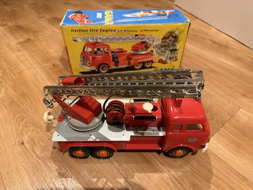 Gama 2631 feuerwehrauto - feuerwehrauto, mit