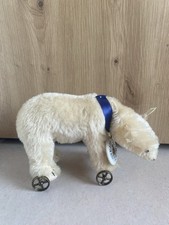 Steiff 420177 Eisbär auf