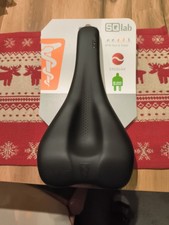 SQ Lab 610 Sattel 14cm Schwarz