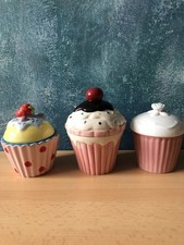 3 Dosen Cupcakes