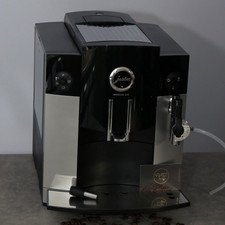 ~~~ Jura Impressa C90 2.Gen. Kaffeevollautomat One Touch Cappuccino Funktion! ~~