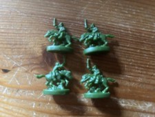 Risiko Spiel Parker Befreiungsspiel 4 Spielfiguren  Ersatzteil 5 Armeen grün