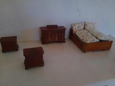 Puppenmöbel - Bett + 2 Nachtkästchen + Kommode + Bettwäsche, Art Deco