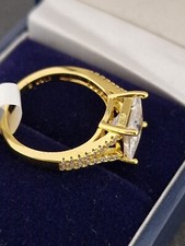 Hochwertiger goldgefüllt