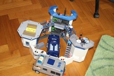 playmobil konvolut , POLIZEISTATION mit 2 POLIZEIAUTOS  , gebraucht !!