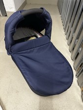 Teutonia Wanne + Lammfell +