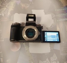 Panasonic Lumix DMC G70 |