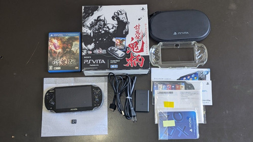 Sony vita pch 1000 toukiden - sony,