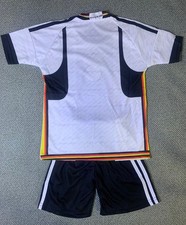 Retro DE Kinder Home Fußball Trikot Shorts Saison 2022, neu