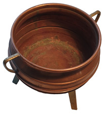 Blumenübertopf, Dreibein