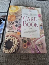 THE MEREHURST CAKE BOOK A-Z OF