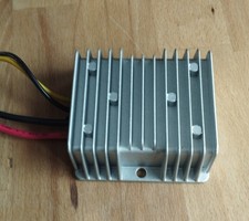 12V auf 48V DC-DC Step Up Boost Spannungswandler 3A 145W