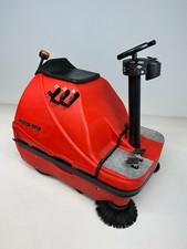 Stolzenberg TT 1100 – Aufsitz-Kehrmaschine