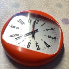 Vintage SHG Quartzmatic Wanduhr – Space Age / 70er Jahre – Orange