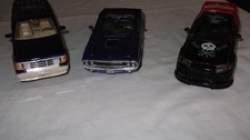3 Modellautos in 1:24, Ford