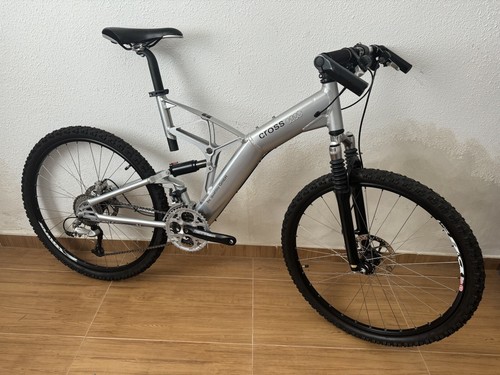 Bicicleta audi cross design - bicicleta,