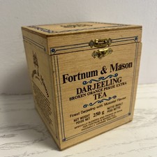 Fortnum & Mason Famous Tea Display Box with 6 Chestlets Boxes Hinged 90’s Empty