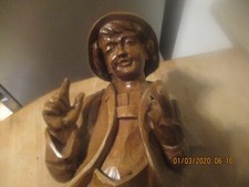 schöne große holzfigur junge mit kiepe gans und regenschirm ca 38cm