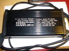 Li-ion battery charger mit Ladestandsanzeige