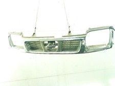 kühlergrill NISSAN PICK UP