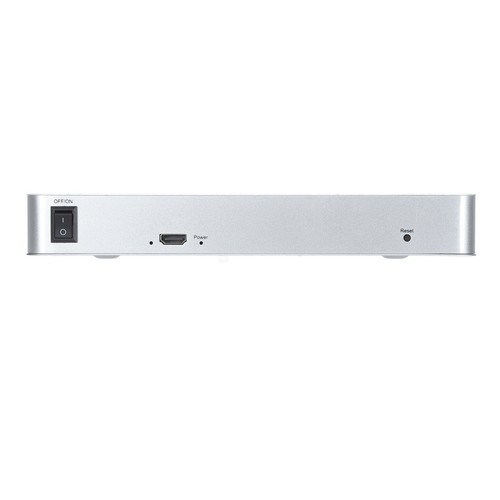 Plug 2x2 video - 8k, wall