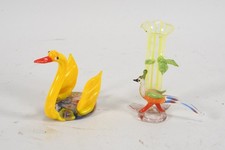 Q28R71- Lauscha Glas Vase und Murano Glas Figur Schwan 