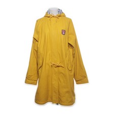 Derbe Hamburg, Regenmantel