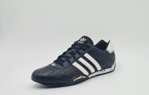 Wie neu 2011 adidas - 2011, adi