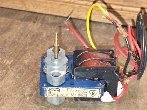 Elektromotor dreht scheibe - elektromotor,