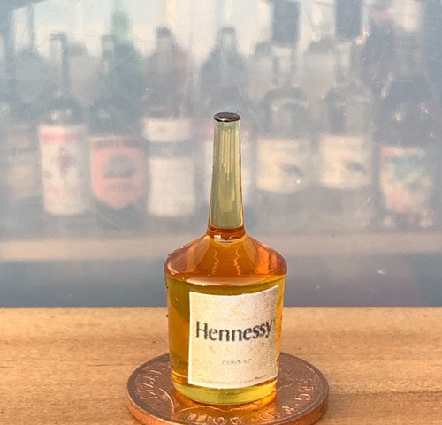 Puppenhaus hennessy brandy - hennessy,