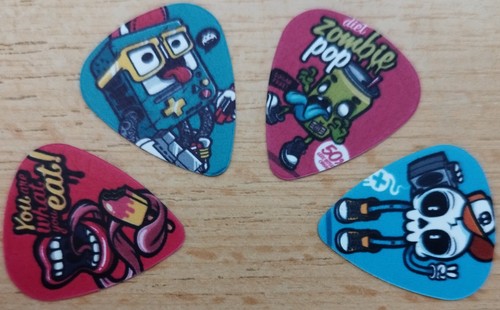 Vier gitarrenplektren 71mm - gitarrenplektren,