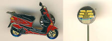 Pin / Anstecknadel -  Hyosung - Roller - Scooter Cab 50cc  u. Logo