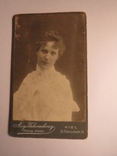 Kiel - Mädchen - junge Frau -