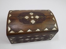 Jugendstil Holzschatulle Einlegearbeiten Perlmut Edelholz Metallfäden Verzierung