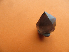 Mineralien, Rauchquarz Einzelkristall Göschener Alpe Schweiz 16 mm hoch