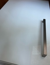 Faktum mit weißer Front