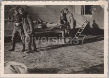 Foto a. Hans Nachl. Uffz H