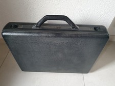Samsonite Aktenkoffer Hartschale grau in der Größe 47x37x9 cm