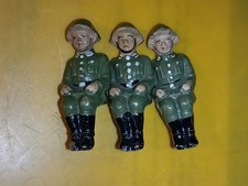 PGH NVA-Soldat Sitzend Lisanto