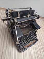 Antike Schreibmaschine „Erika“ – Seidel & Naumann Dresden – Sammlerstück