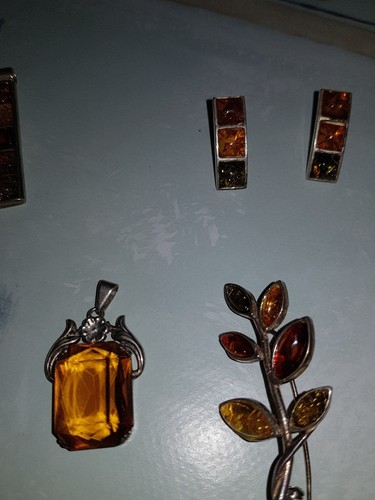 Bernsteinschmuck von oma - ,