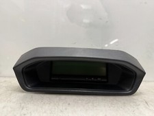 Mitsubishi Space Wagon Display