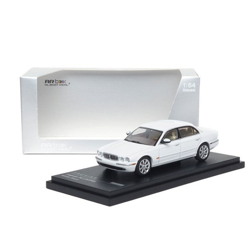 Jaguar xj6 x350 legierung - 1:64,