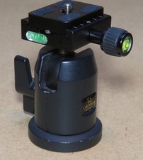 GIOTTOS MH 7001 Kugelkopf mit neuer Schnellkupplung Typ "Arca"