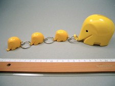 3 x Colani "Drumbo" Schlüsselanhänger + Spardose = kleine Elefantenparade