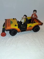 DDR Auto mit 2 Figuren