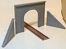 HO Scale Stone Single Train