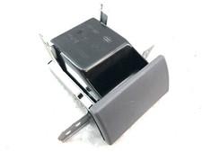 Nissan Almera Tino (V10)