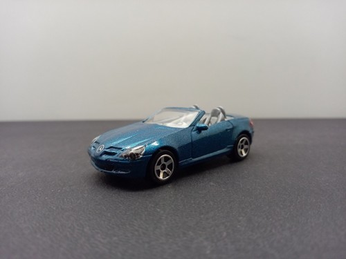 Majorette mercedes slk - 1:57,