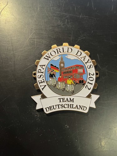 Emblem vespa world days - emblem,